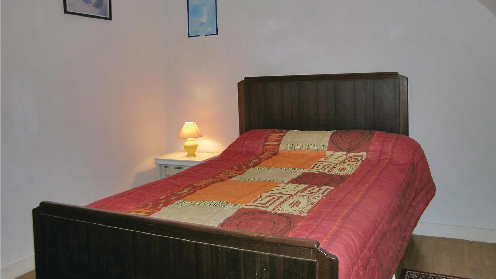 5 Bedroom Beautiful Home In Plomeur Kermathéano Vakantiehuis